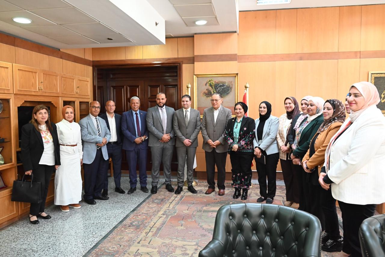 بروتكولات-تعاون-بين-جامعة-6-أكتوبر-وبعض-المدارس